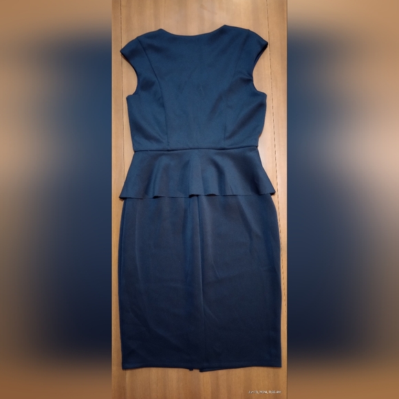En Focus Studio Dress Size 10 Peplum Navy Blue Zipper Front BodyCon - Picture 2 of 4